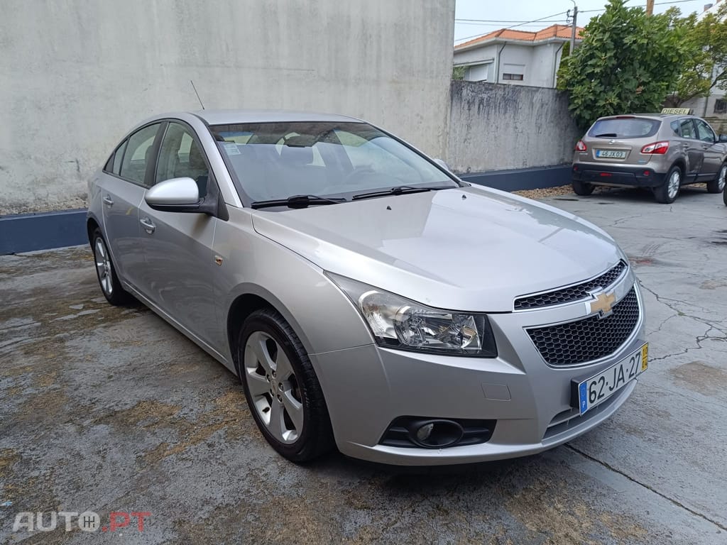 Chevrolet Cruze 1.6 LS