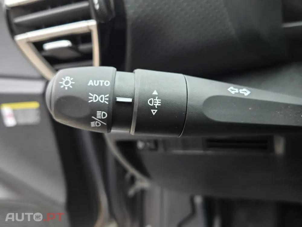 Citroen e-C4 136 PLUS