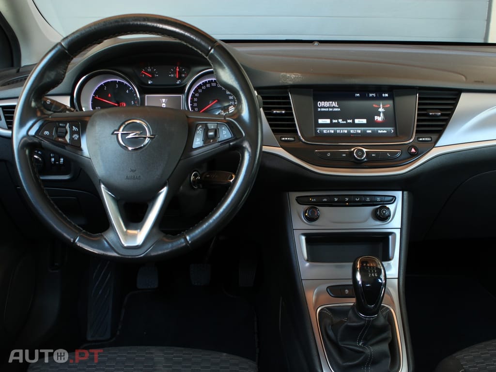 Opel Astra Sports Tourer 1.5 D S&S Business Edition