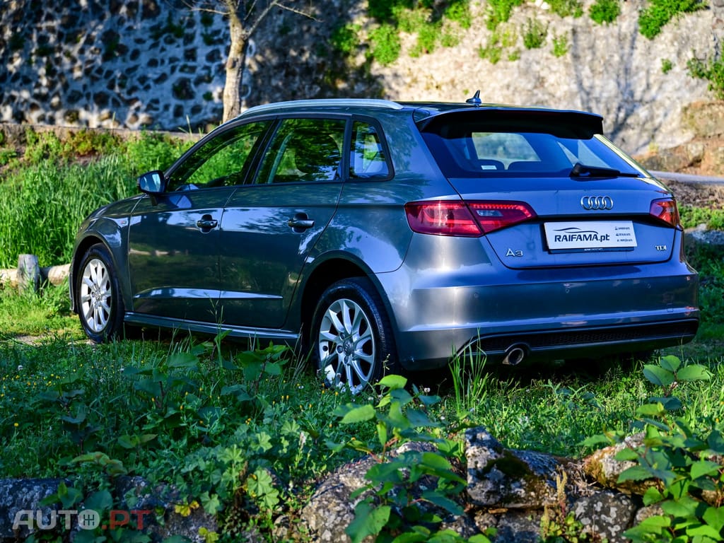 Audi A3 Sportback 1.6 TDi S-line