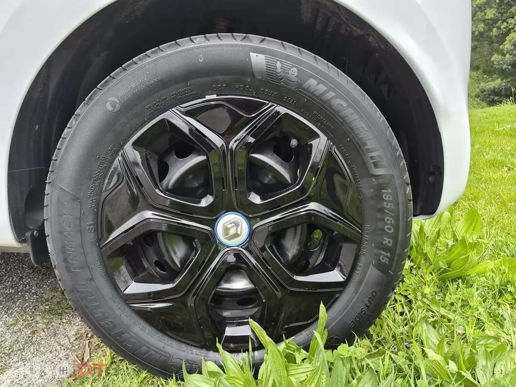 Renault Twingo Z.E. 22 Intens