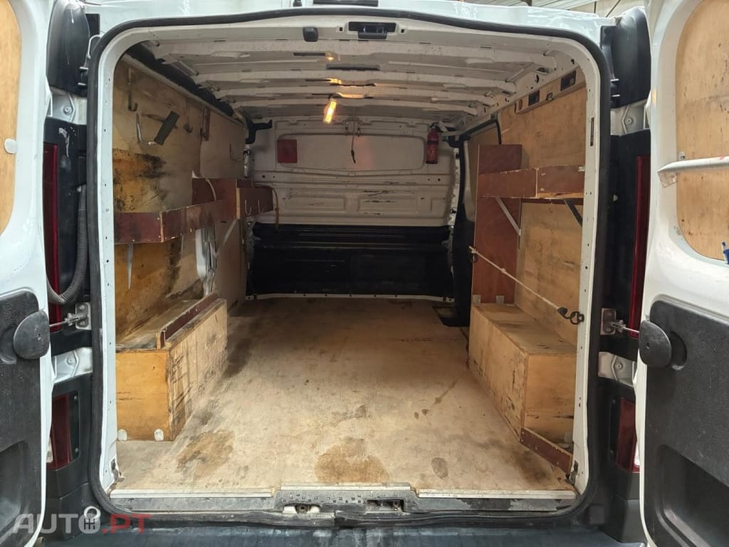 Renault Trafic 2.0 dCi L2H1 1.3T Grand Confort