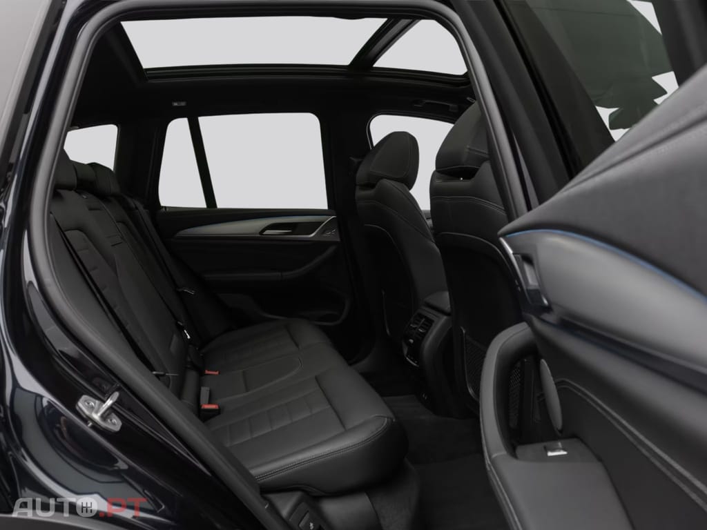 BMW iX3 I.V.A DEDUTIVEL Impressive 