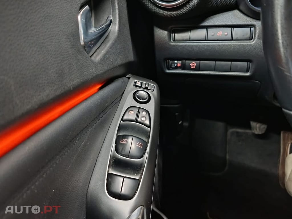 Nissan Juke 1.0 DIG-T N-CONNECTA