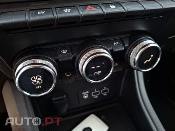 Renault Captur Captur Hibrido 1.6 E-Tech Intens | 143cv| 5P | 5L