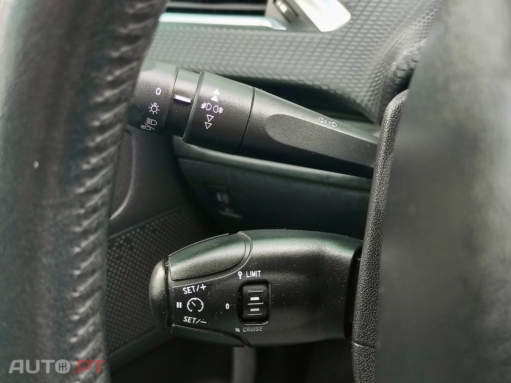 Peugeot 2008 1.2 PureTech Active