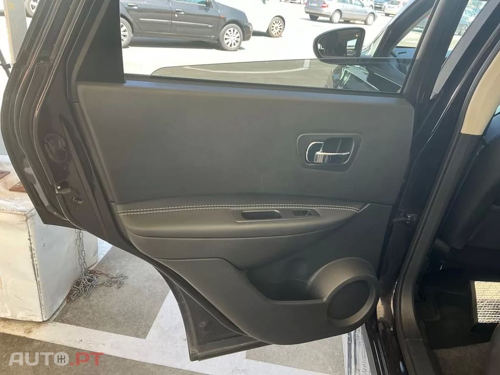 Nissan Qashqai 1.6 dCi Tekna Pele
