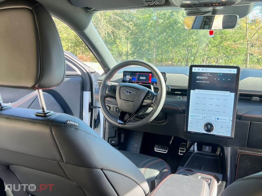 Ford Mustang Mach-E Titanium X Premium