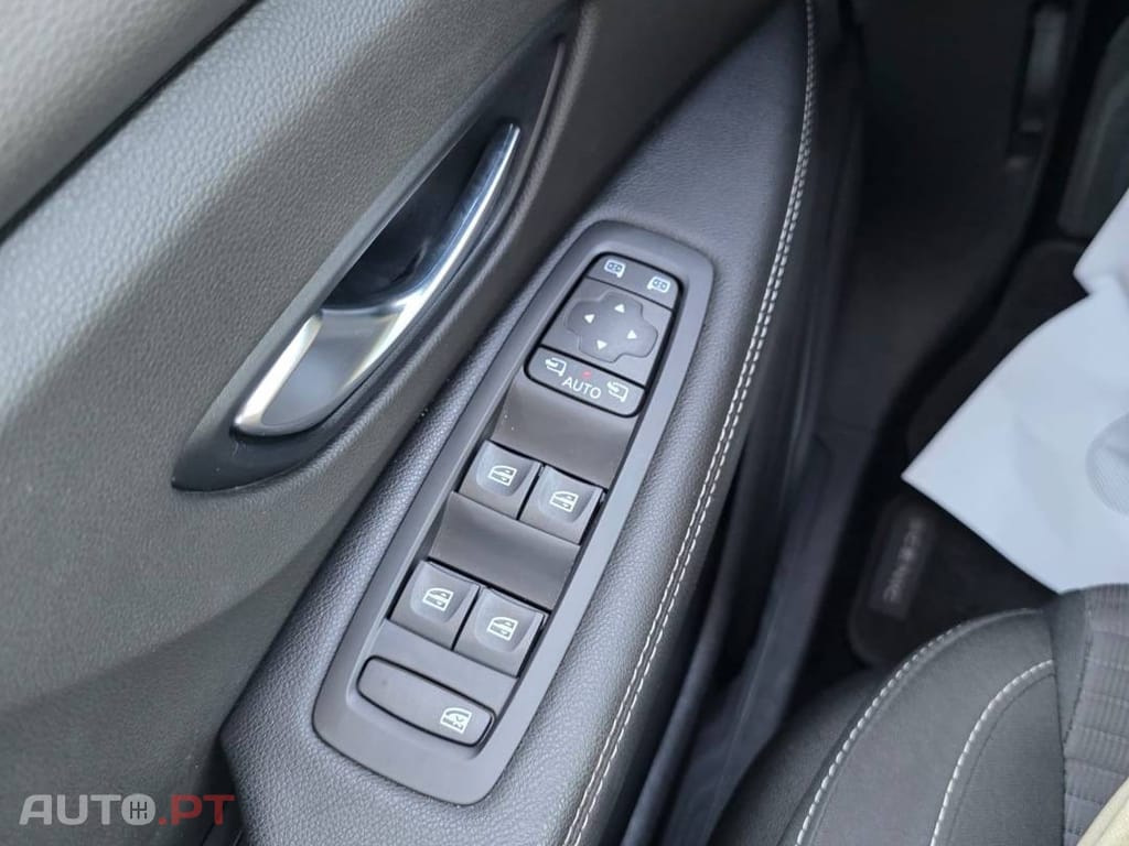 Renault Grand Scénic 1.3 TCe Intens EDC