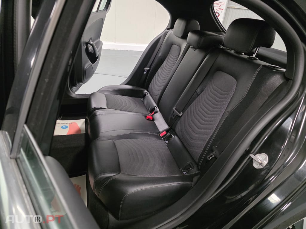 Mercedes-Benz A 250 e Style Plus