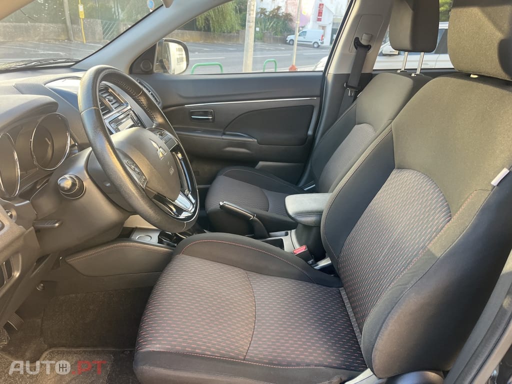 Mitsubishi ASX 1.6 DI-D Instyle Connect Edition