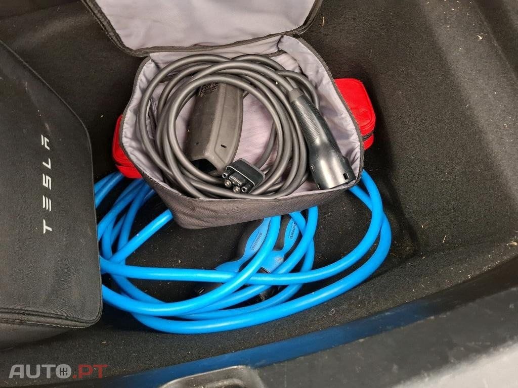 Tesla Model 3 Standard Range Plus RWD