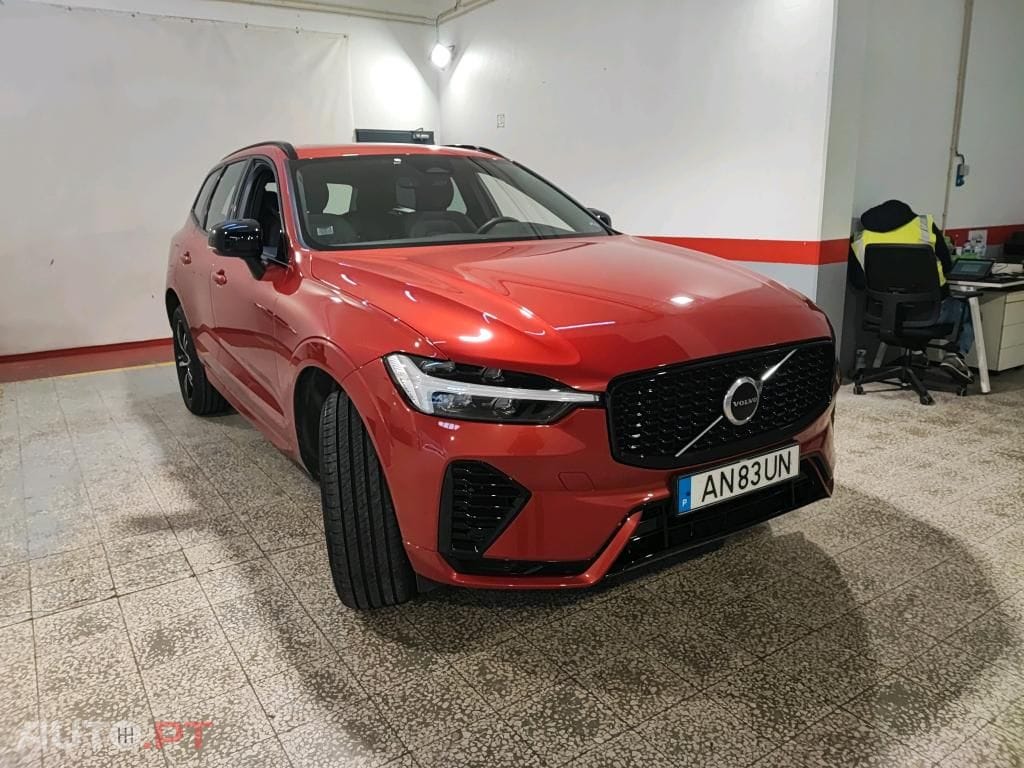 Volvo XC60 2.0 T6 PHEV R-Design AWD