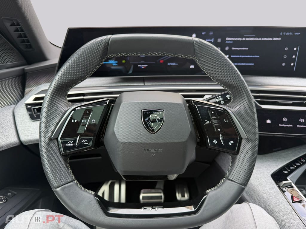 Peugeot E-5008 73 kWh GT