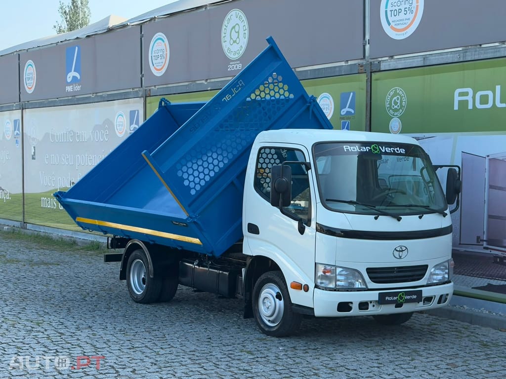 Toyota Dyna 3.0 D4D BASCULA