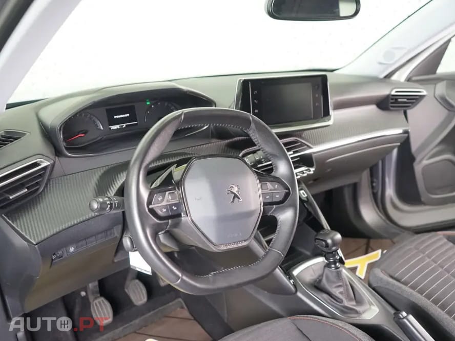Peugeot 2008 1.2 PureTech Allure