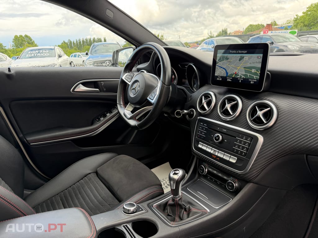Mercedes-Benz A 180 d AMG Line