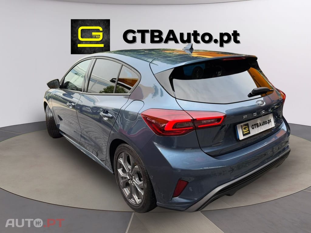 Ford Focus STLINE Hybrid