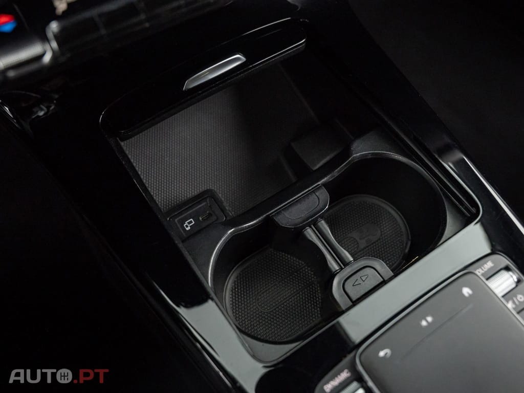 Mercedes-Benz CLA 250 e Shooting Brake Style Plus