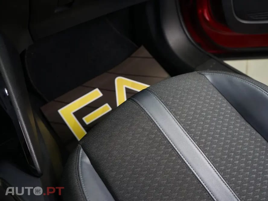 Peugeot 2008 1.2 PureTech Allure Pack