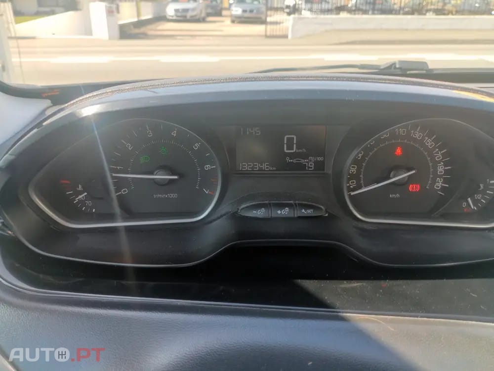 Peugeot 208 PureTech 82 Winter Edition