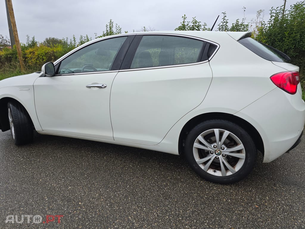 Alfa Romeo Giulietta 1.6 105cv Distinctive