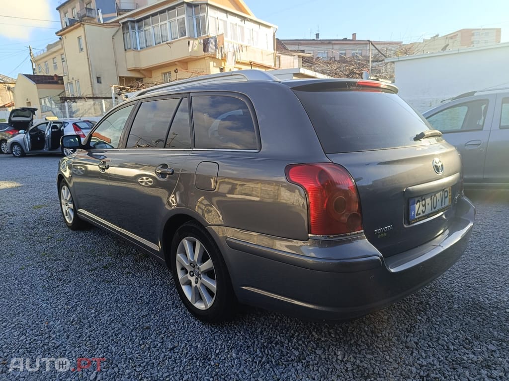 Toyota Avensis LB 2.0 D-4D Sol