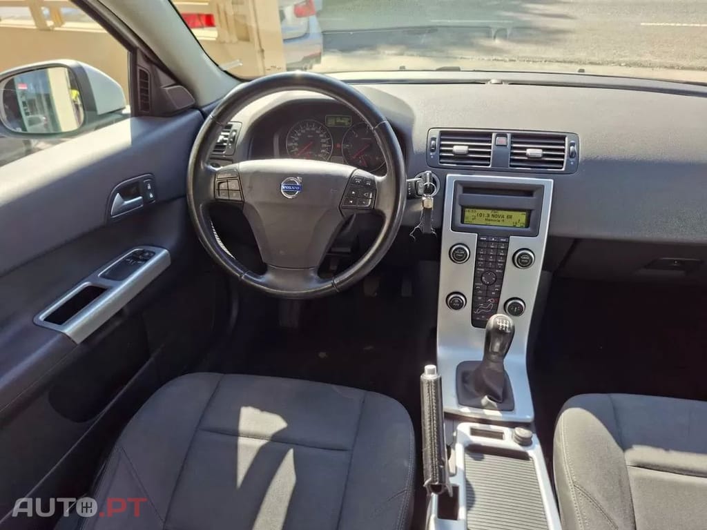 Volvo C30  Drive Momentum