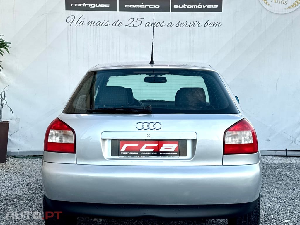 Audi A3 1.6 Attraction