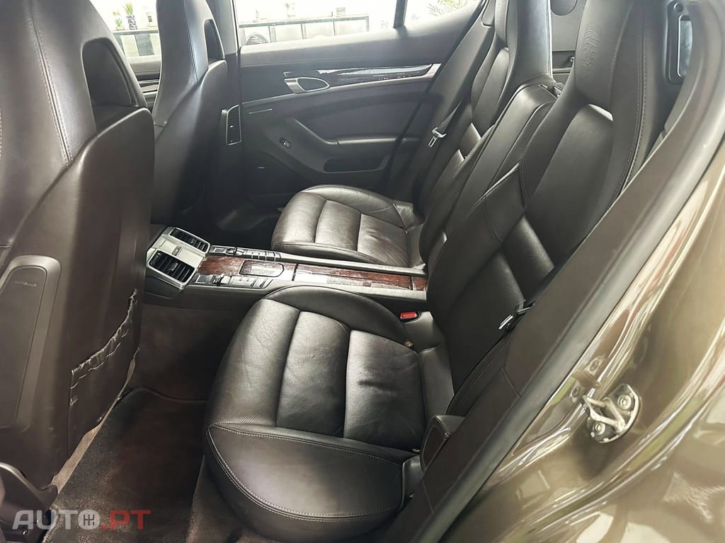 Porsche Panamera PDK