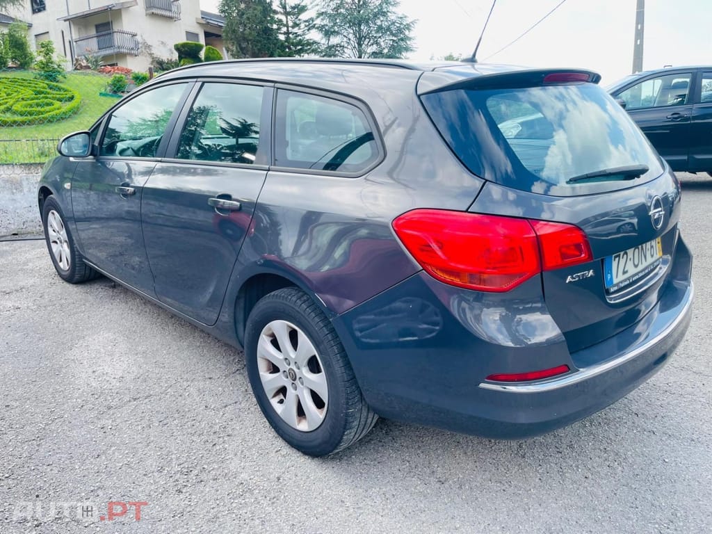 Opel Astra Sports Tourer 1.3 CDTi Selection S/S