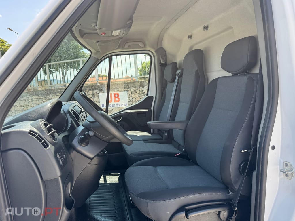 Renault Master 2.3 dCi L2H2 3.5T