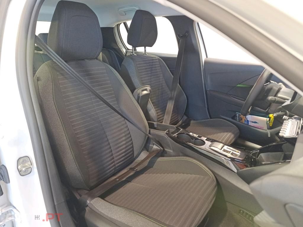 Peugeot E-208 50 kWh Active