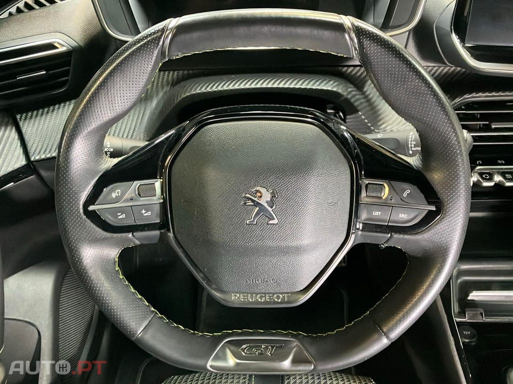 Peugeot 2008 1.2 PureTech GT