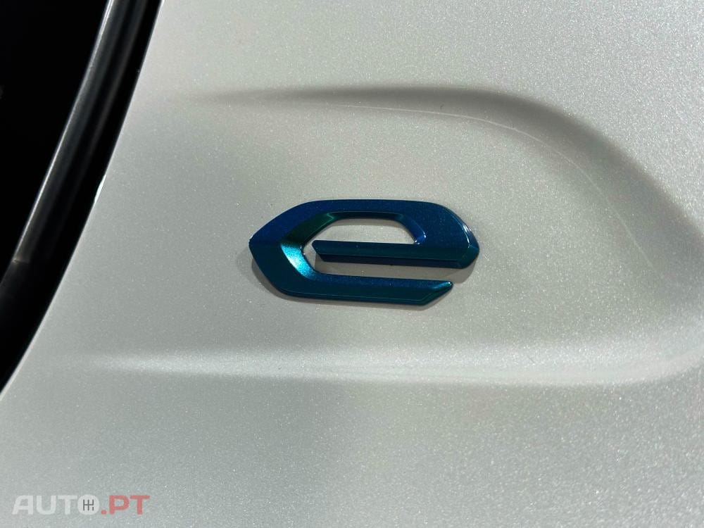 Peugeot E-208 50 kWh GT Pack