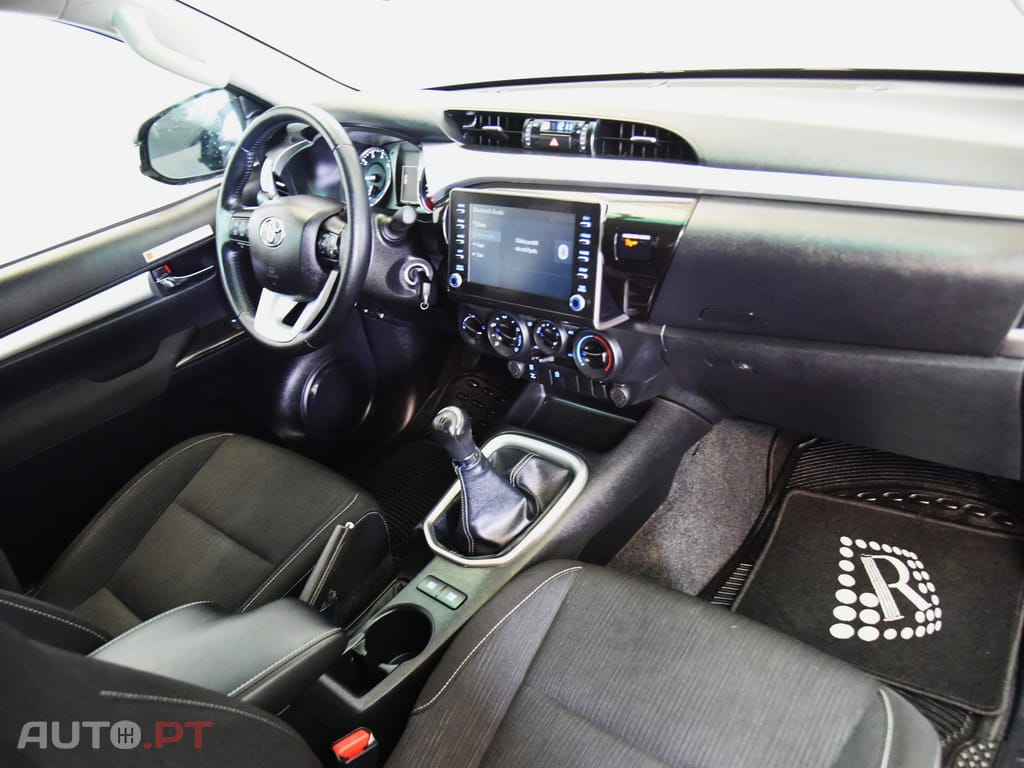Toyota Hilux 2.4 D-4D 4WD Tracker 3L