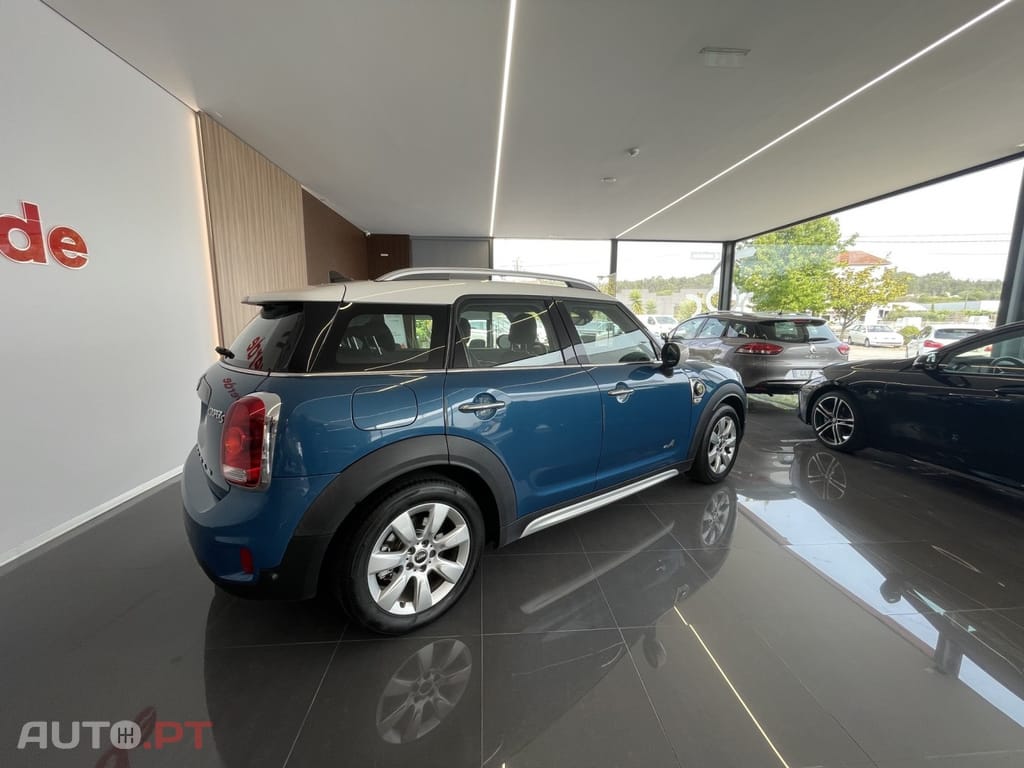 MINI Countryman Cooper SE ALL4 Auto — fotografia 5