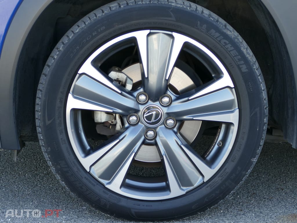 Lexus UX Luxury+TAE+JLL18