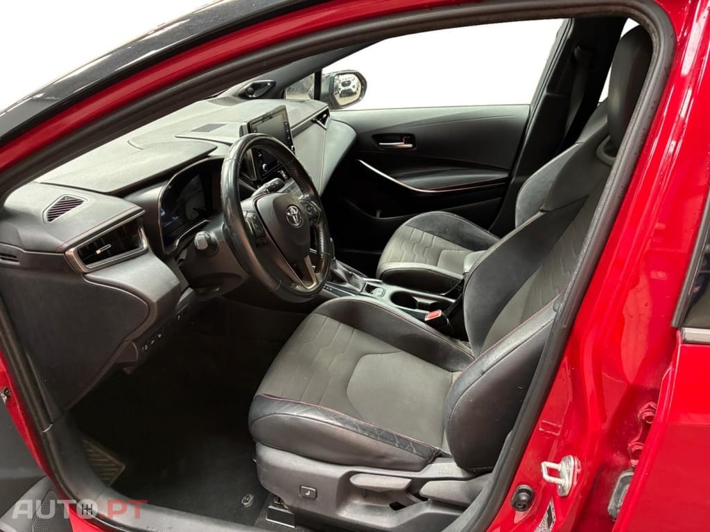 Toyota Corolla 1.8 Hybrid Dynamic