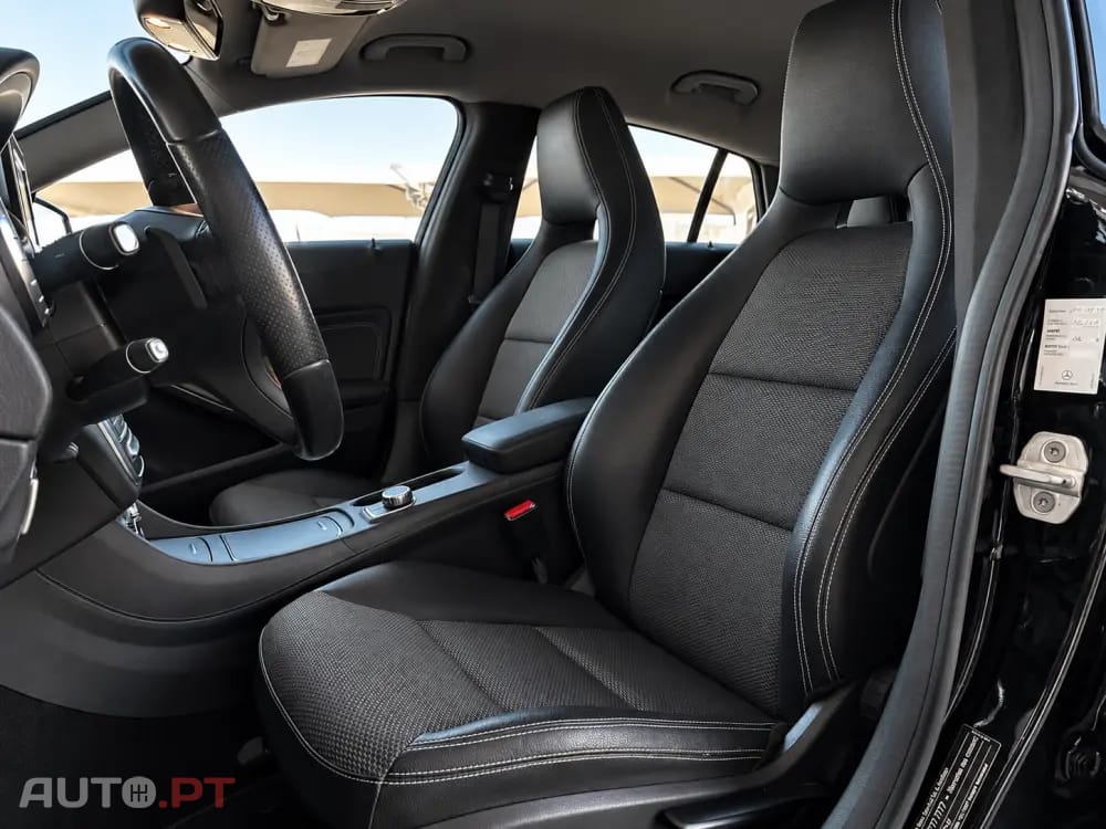 Mercedes-Benz CLA 180 d 7G-DCT
