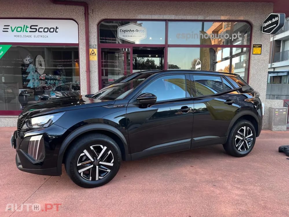 Peugeot 2008 1.2 PureTech Style