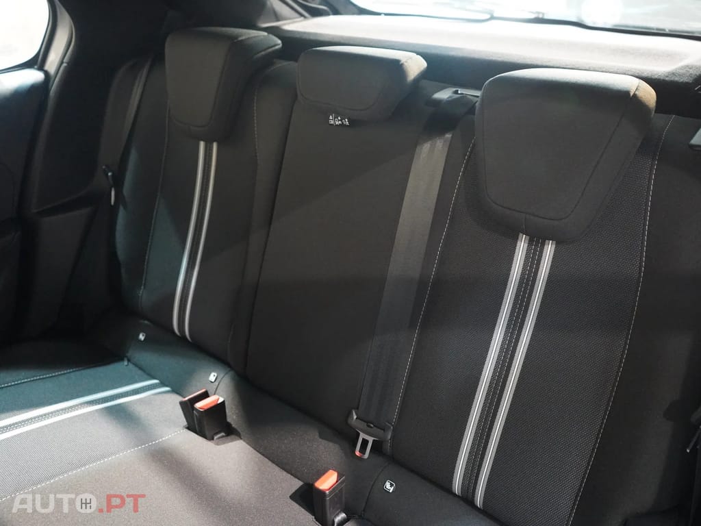 Opel Corsa 1.2 T Hybrid GS eDCT