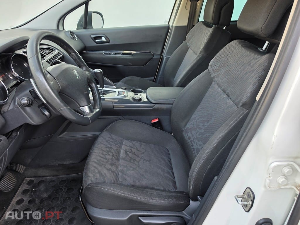 Peugeot 3008 1.6 HDi Executive CMP6