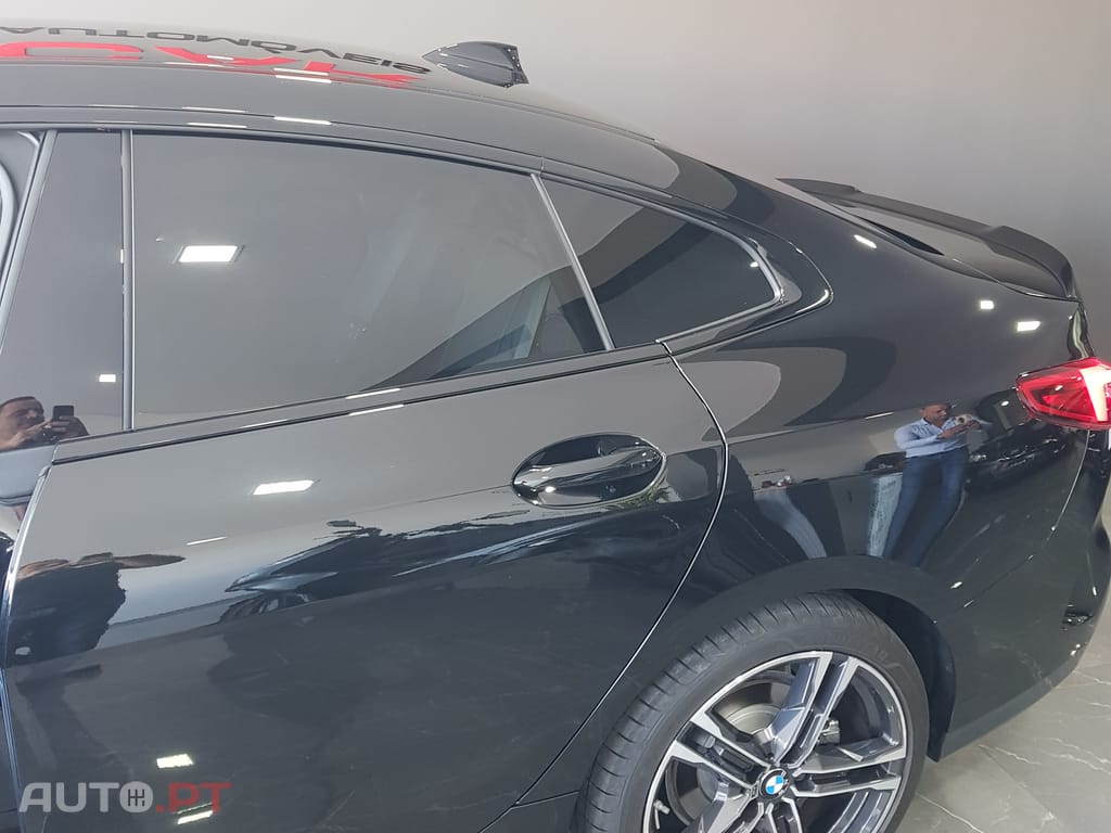 BMW 216 Grand coupê