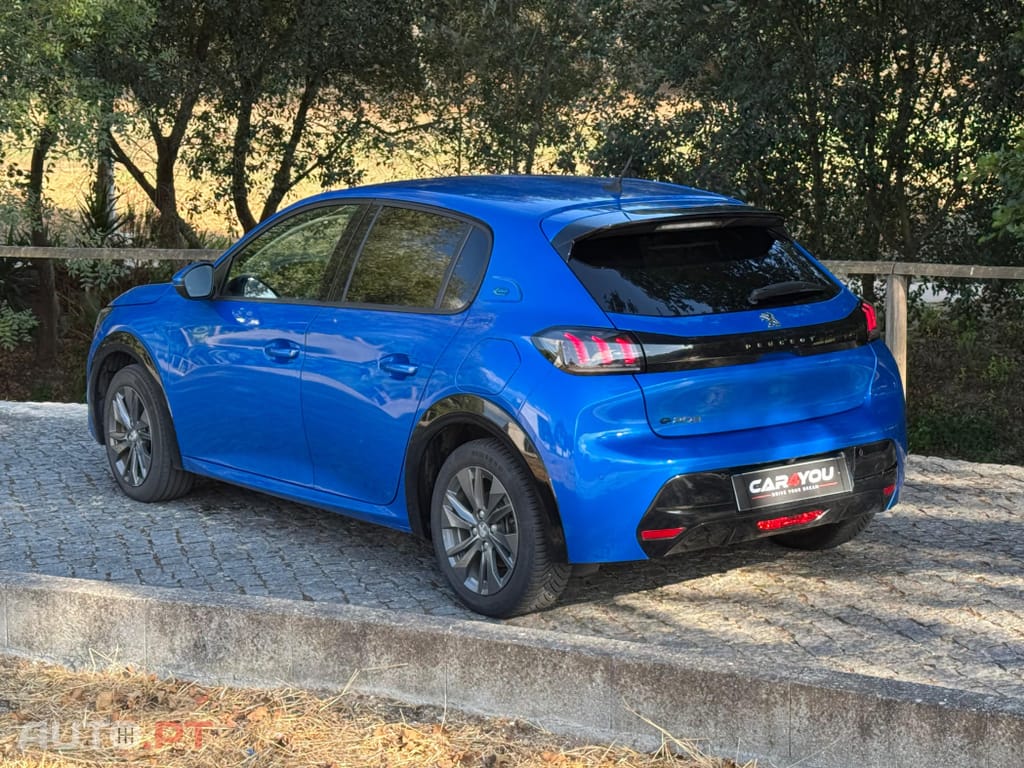Peugeot E-208 50 kWh Allure