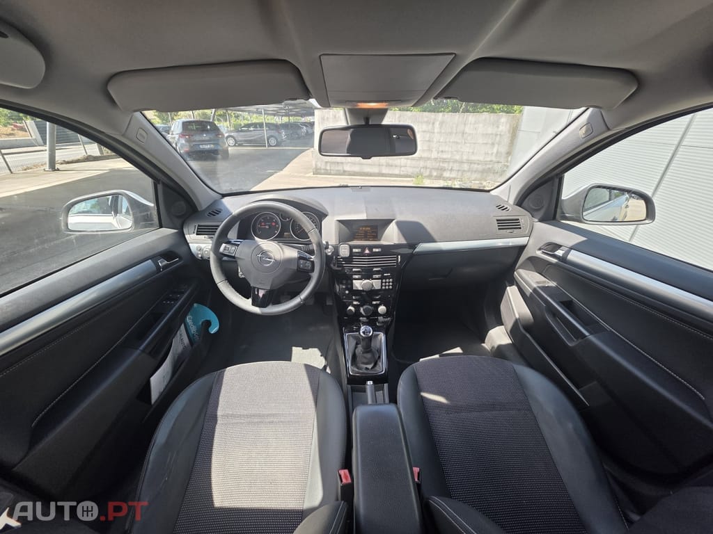 Opel Astra 1.7 CDTi Selection Business
