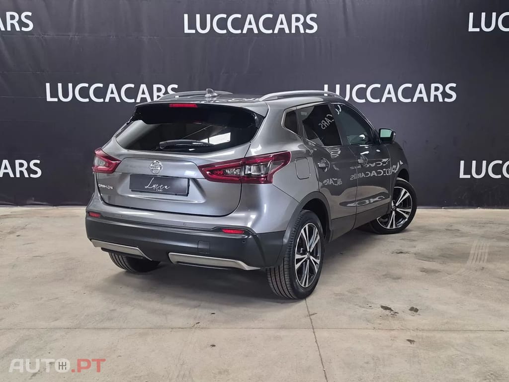 Nissan Qashqai 1.3 DIG-T N-Connecta LED+SKY