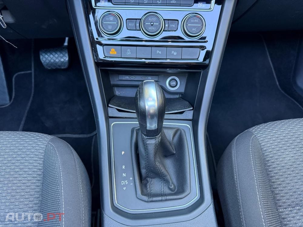 Volkswagen Touran 2.0 TDI Highline DSG