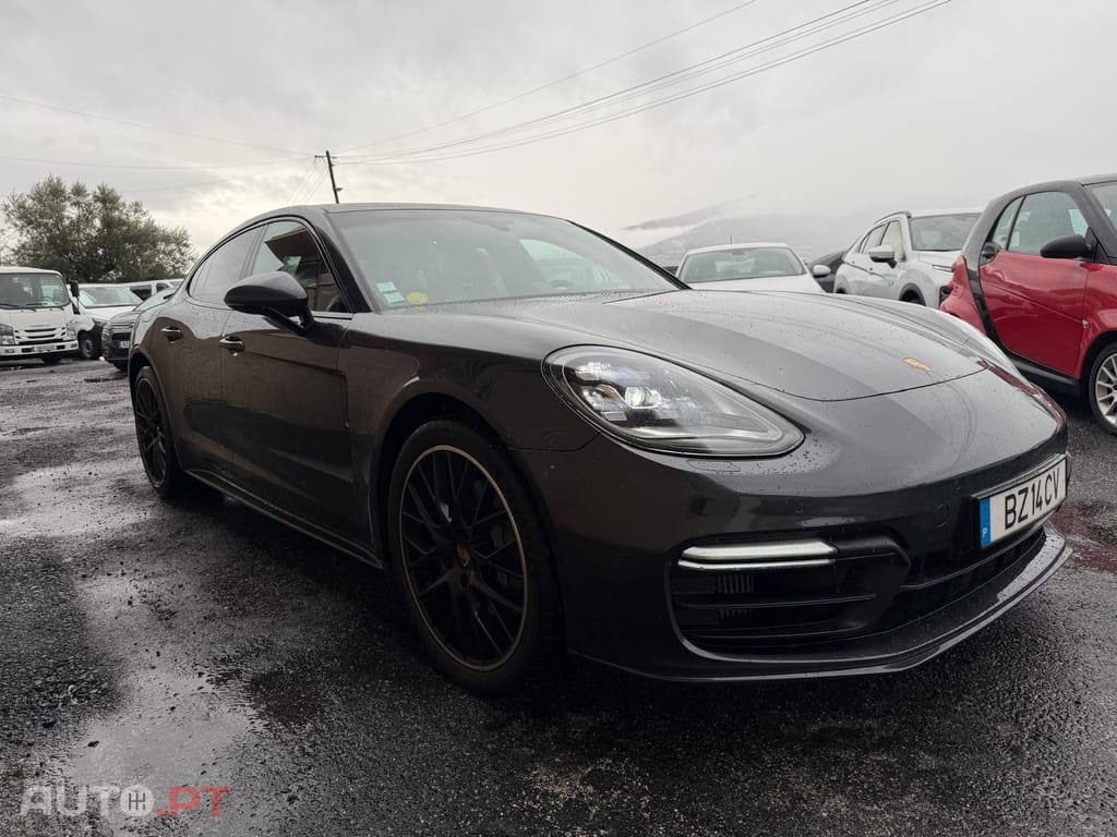 Porsche Panamera 4 S