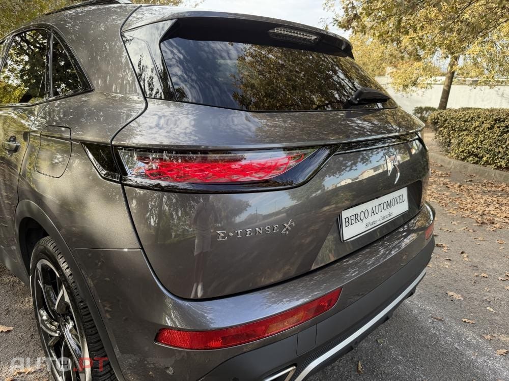 DS DS7 Crossback E-Tense Performance Line+ EAT8
